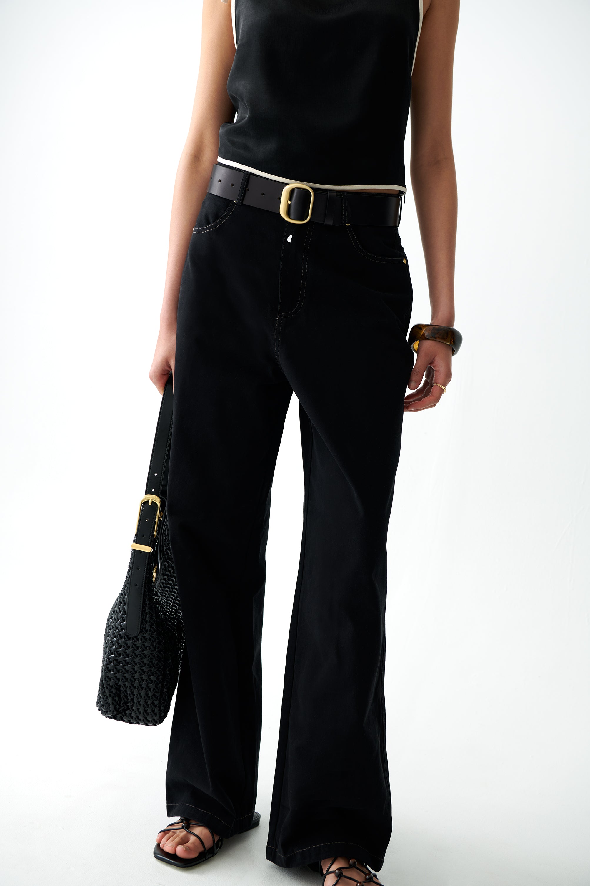 THE SALERNO BELT
