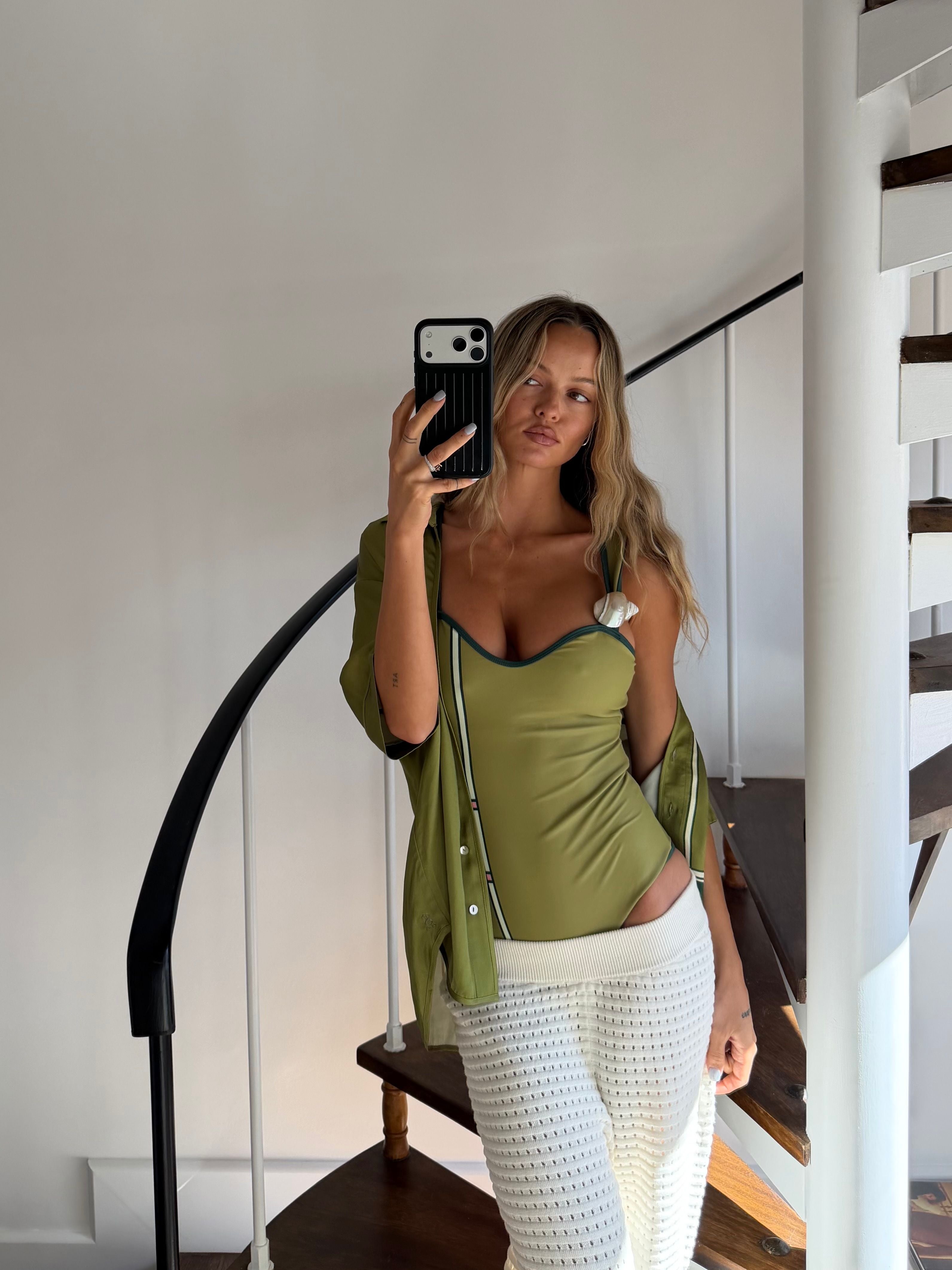 THE LUANA ONE PIECE