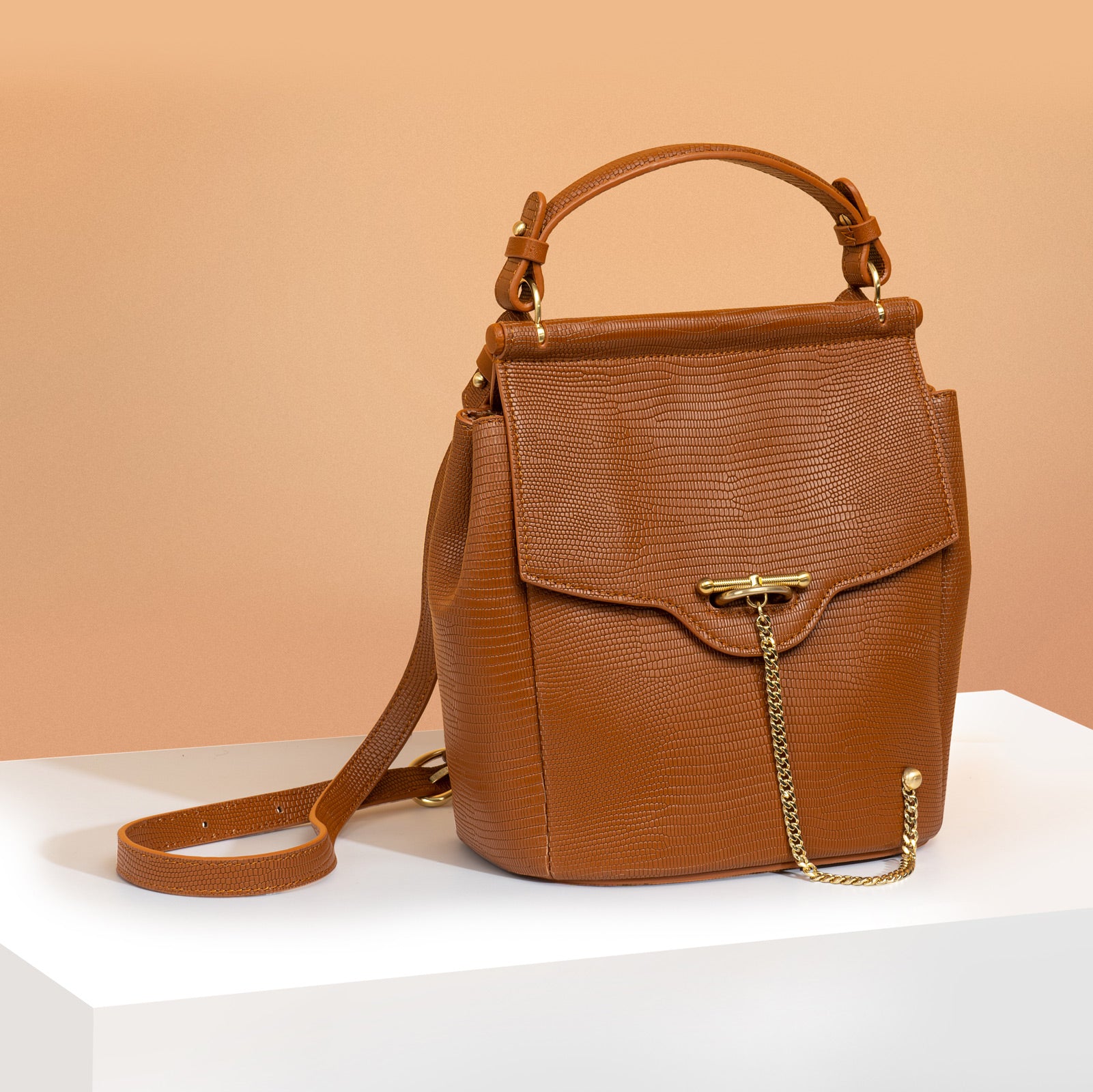 THE LAYLA BACKPACK / TOTE