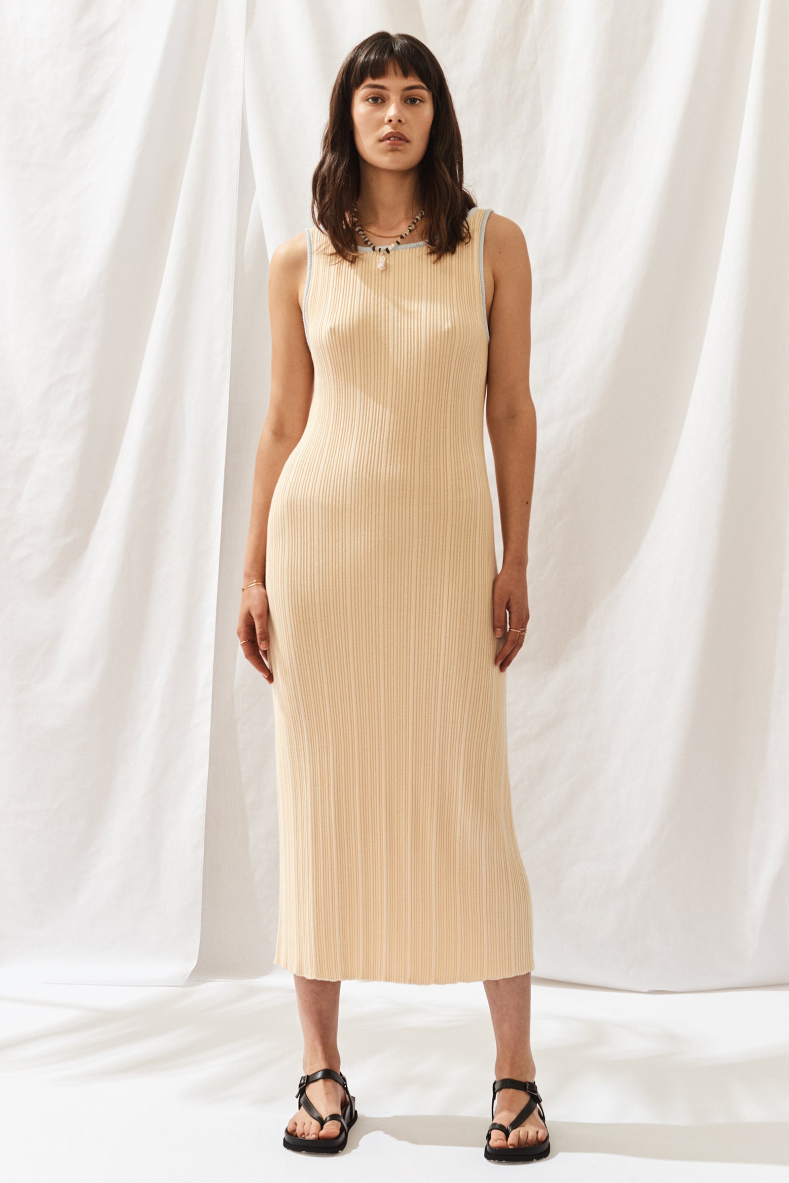 THE LINNARA DRESS SANCIA