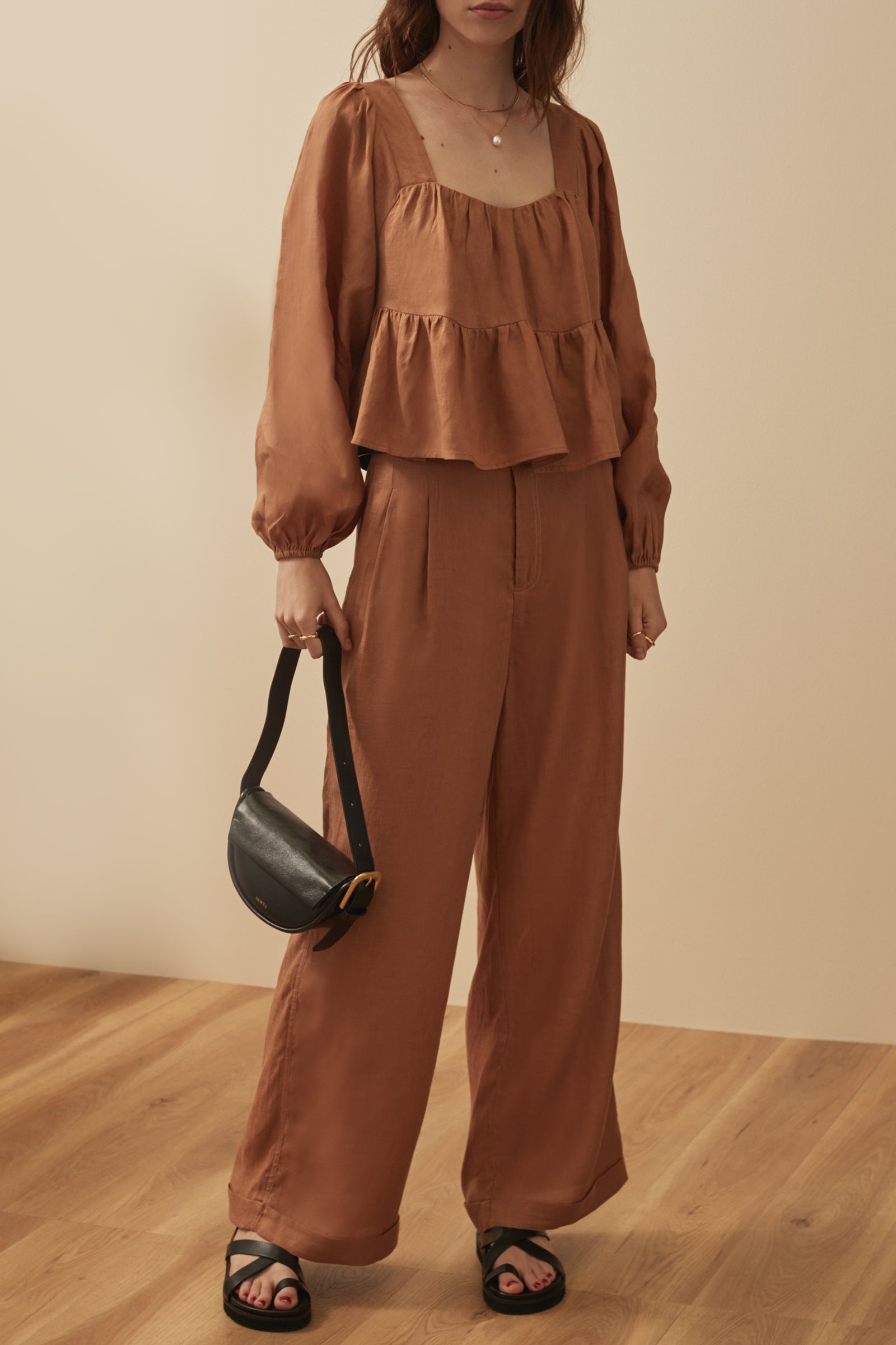 THE BESS TOP