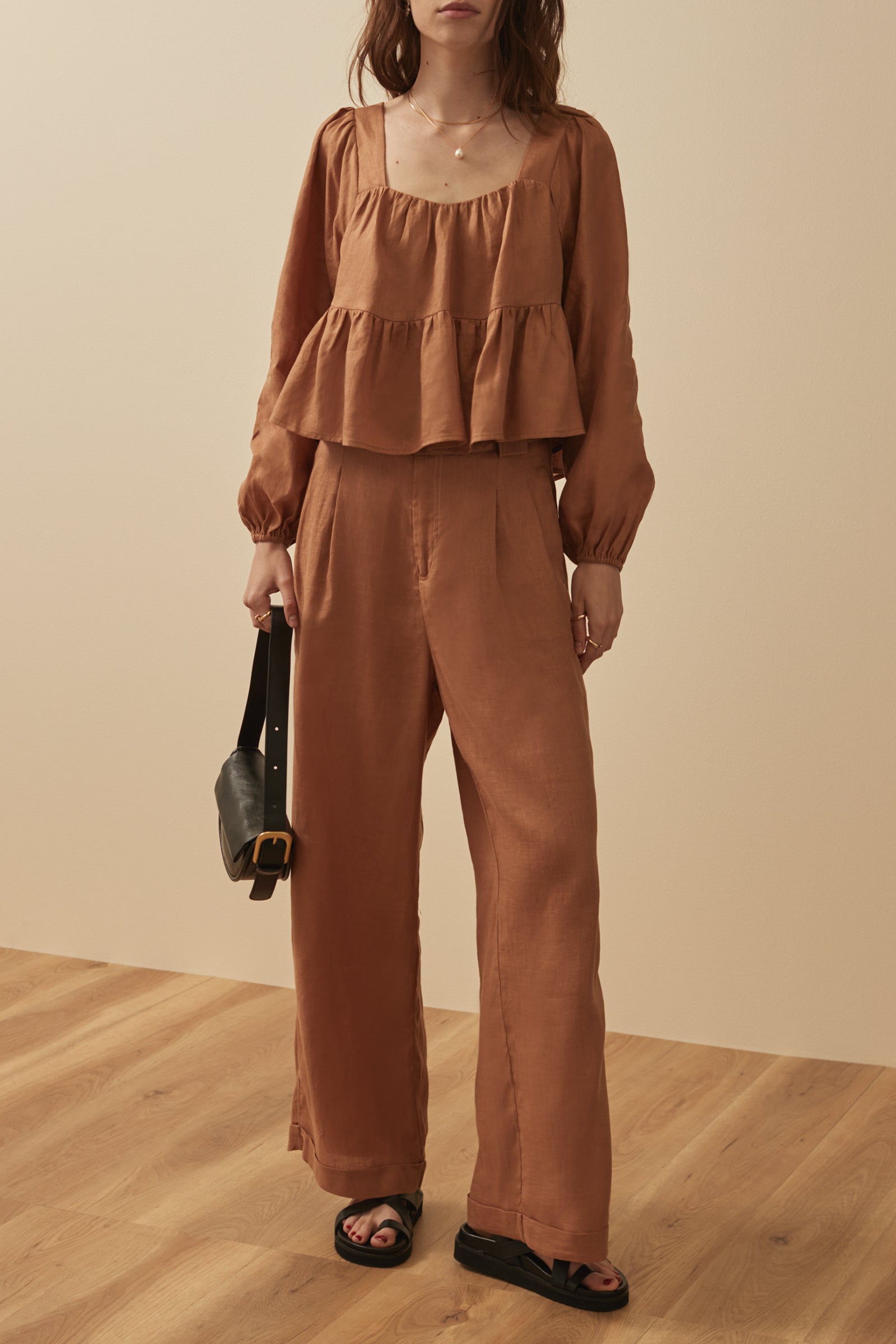 THE BESS TOP