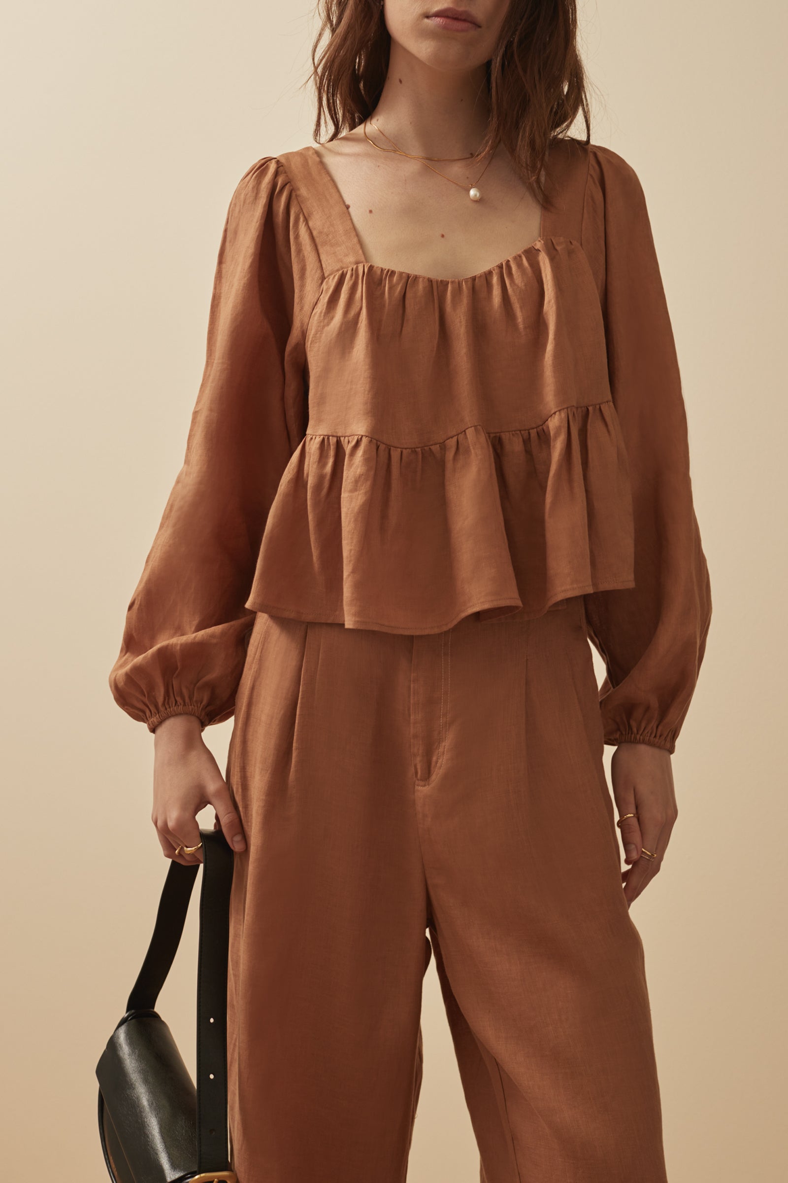 THE BESS TOP