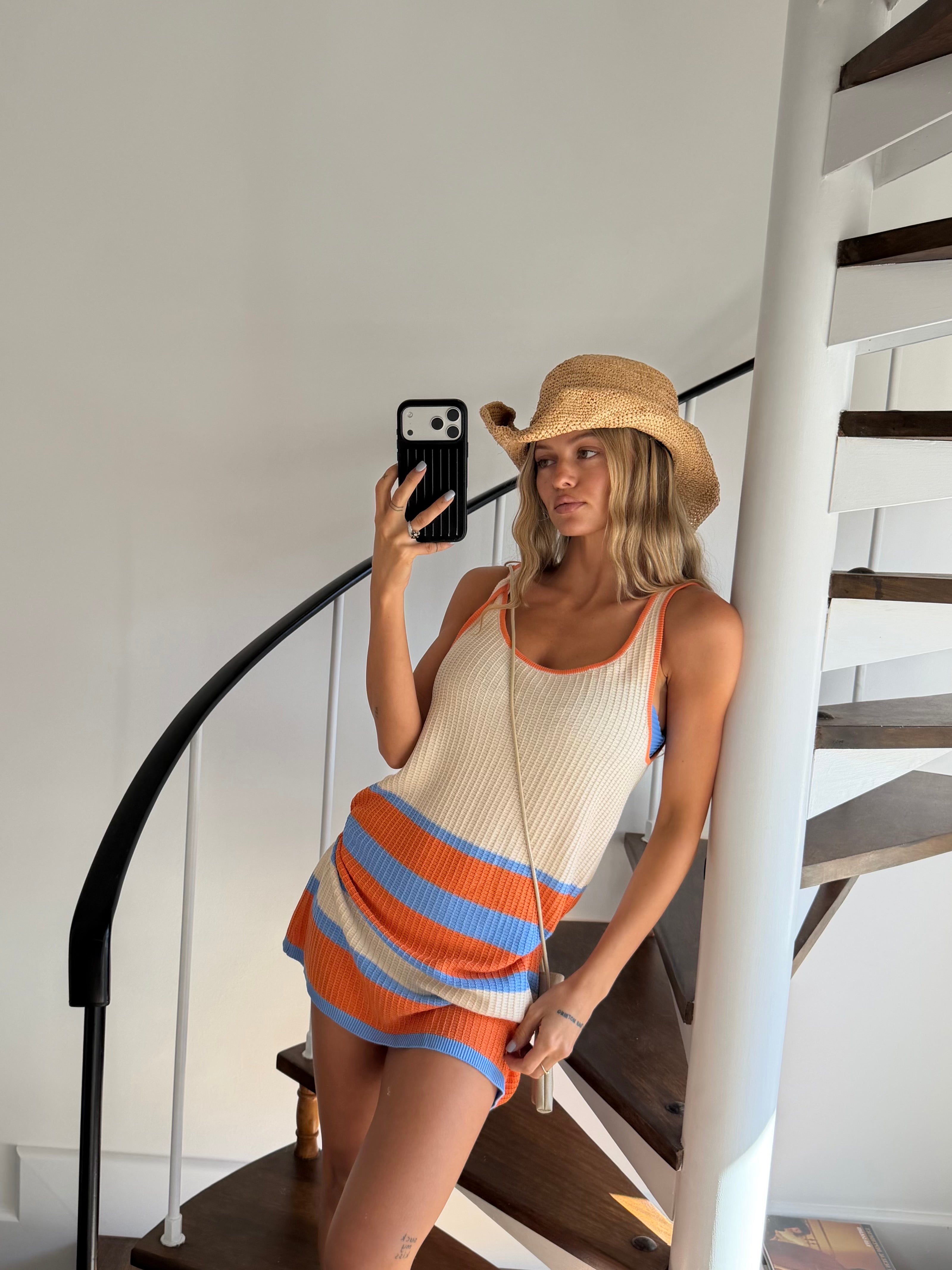 THE EVORA KNIT DRESS