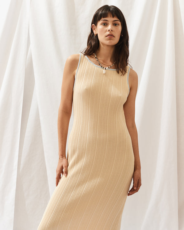 THE LINNARA DRESS