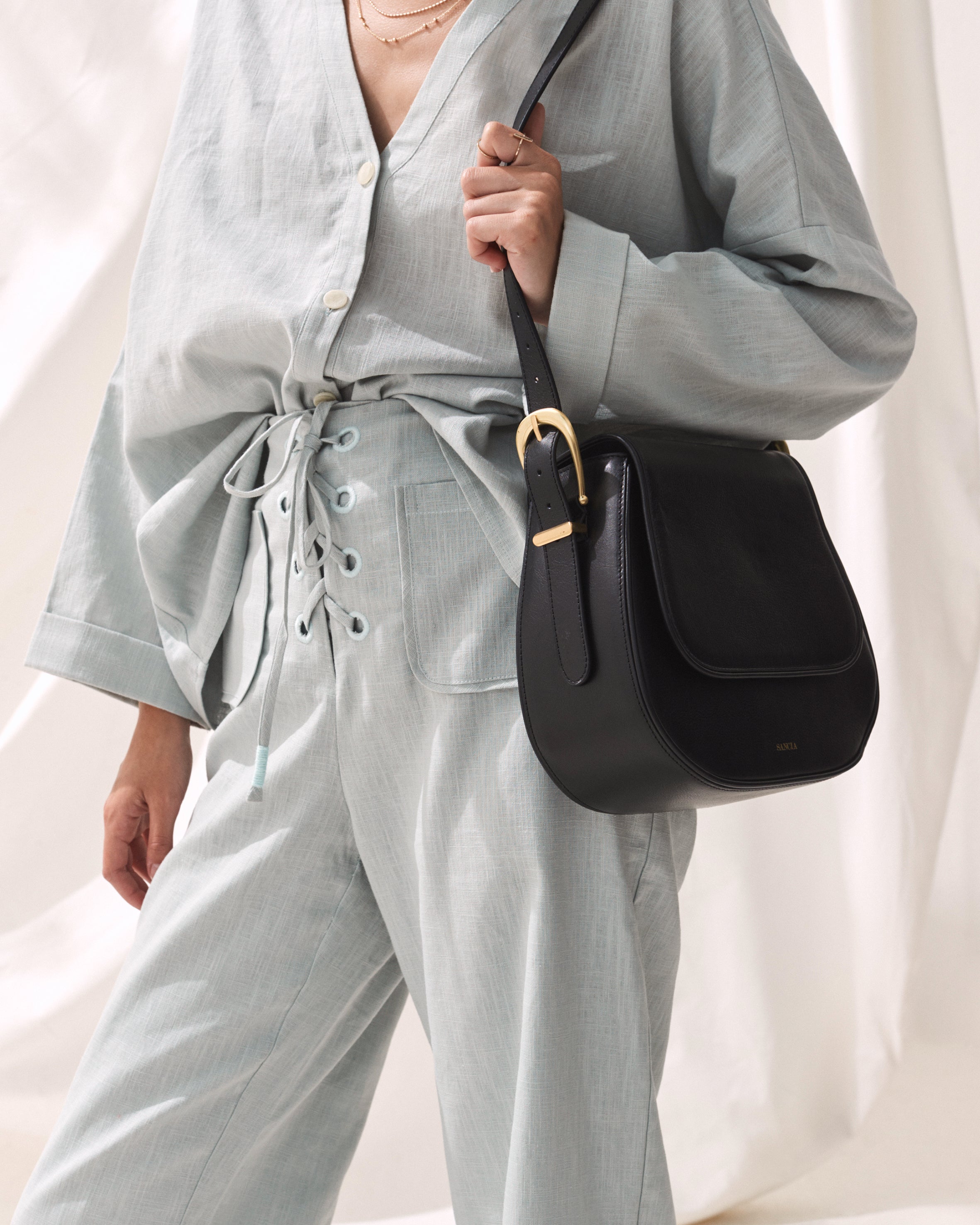 THE ELIAS SADDLE BAG