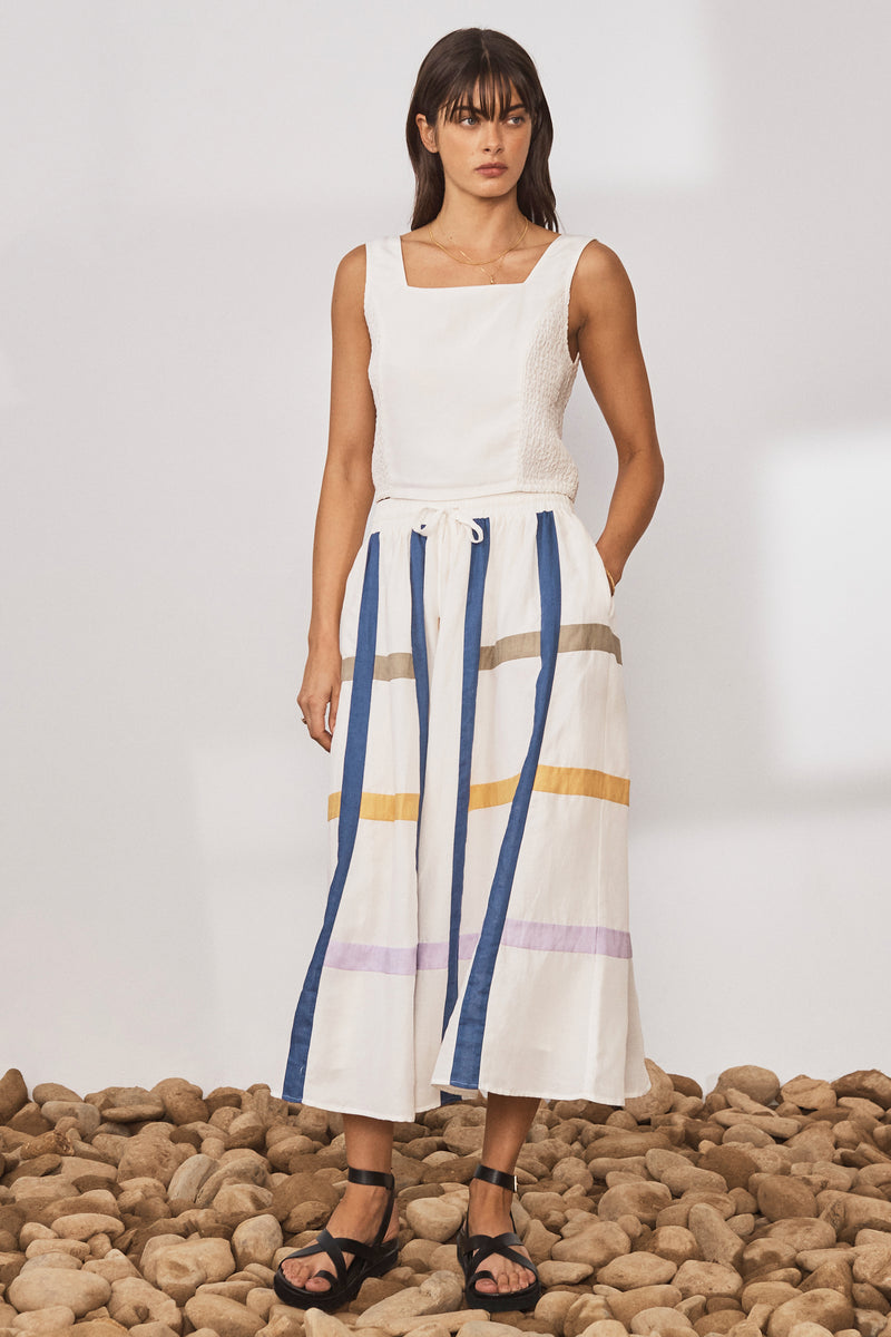 THE LIEVE TOP