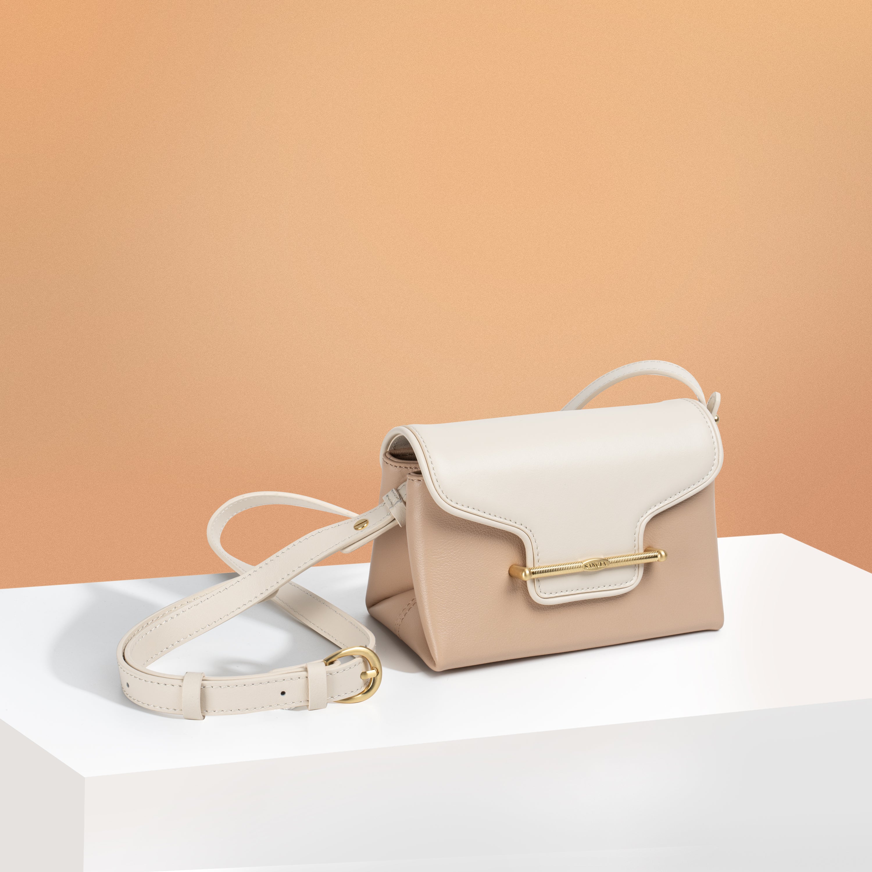 THE ANOUK BAR BAG